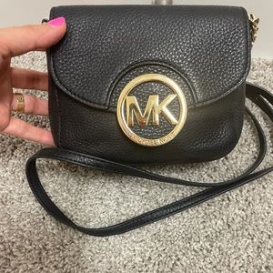 Micheal Kors cross body